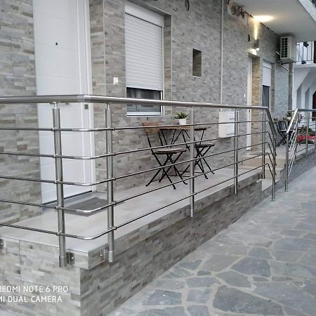 Lavim Apartments 2 Сикия Экстерьер фото