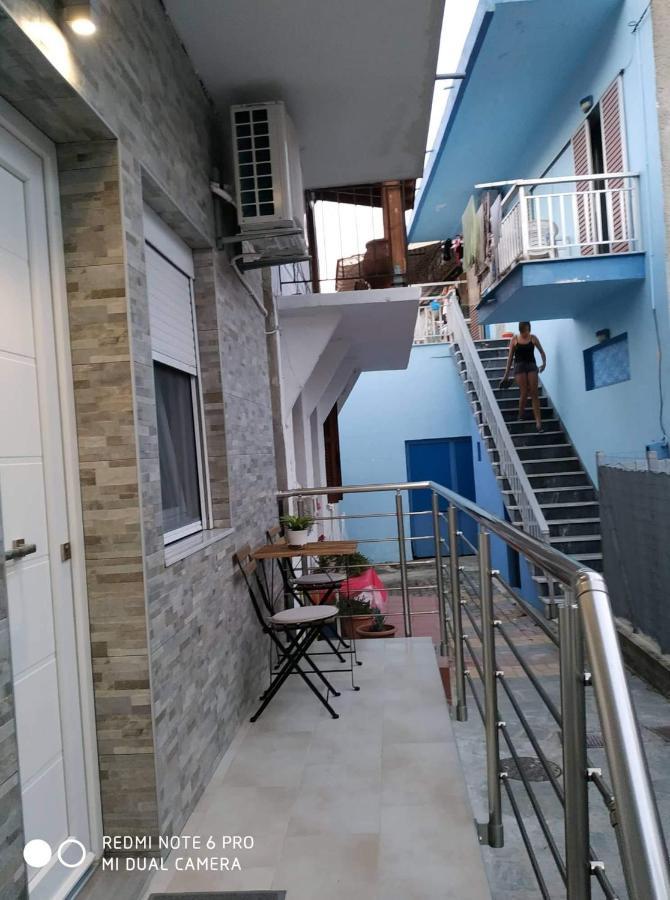 Lavim Apartments 2 Сикия Экстерьер фото