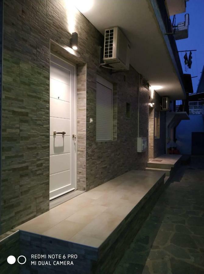 Lavim Apartments 2 Сикия Экстерьер фото